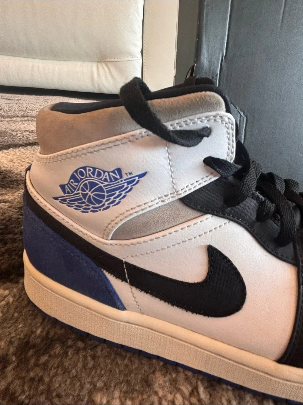 Jordan Men’s Low-Top Sneakers - White/Black/Blue